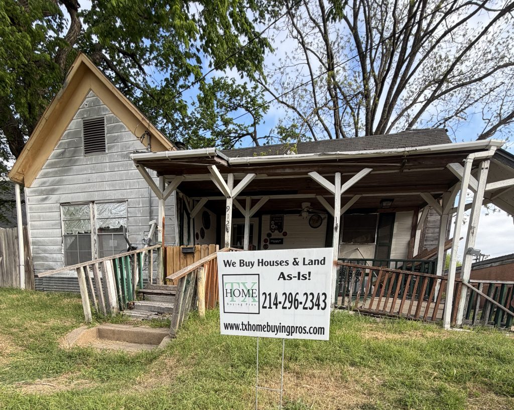 Texas inherited house with TX Home Buying Pros sign — we buy houses with title issues as-is